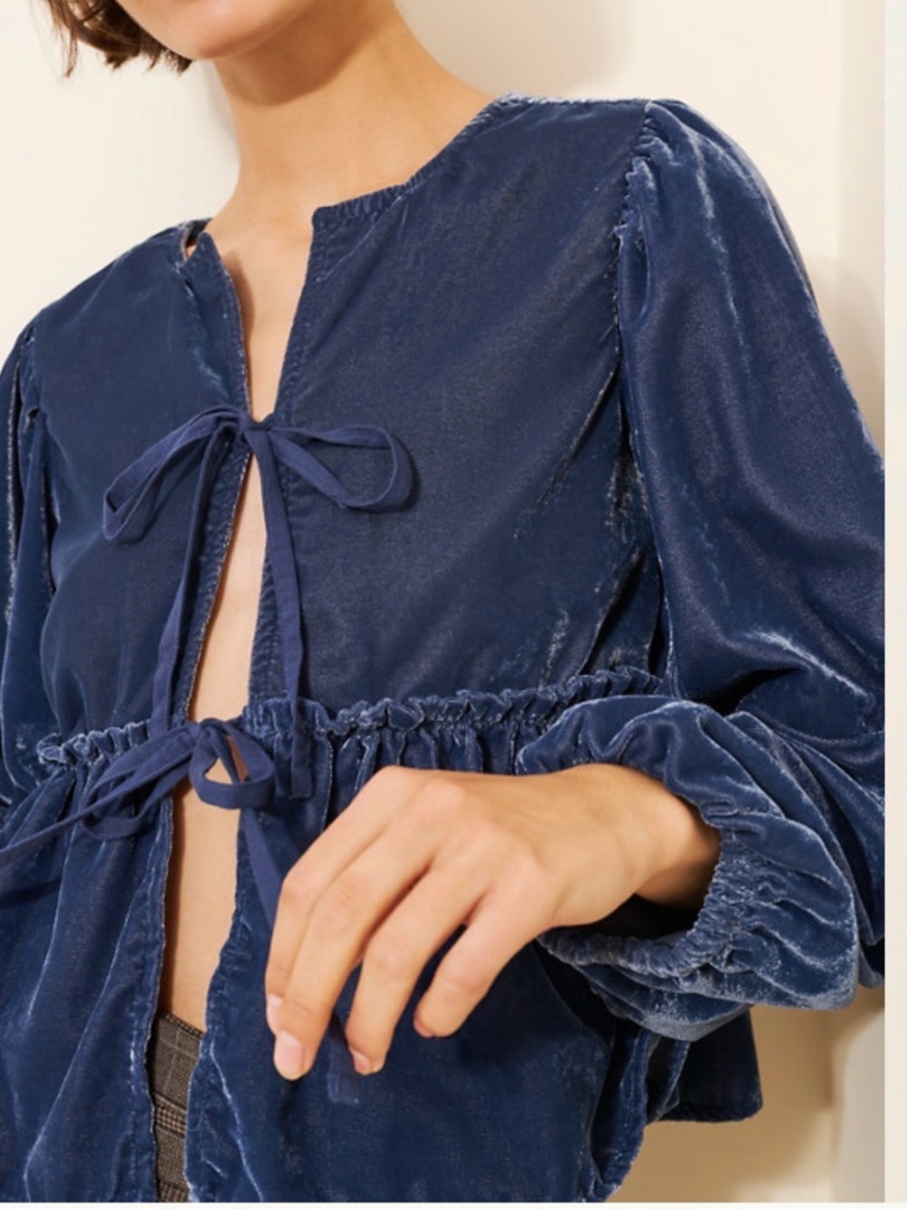 Free People L Brunch babe blue oversized tie chest velvet balloon arm blouse